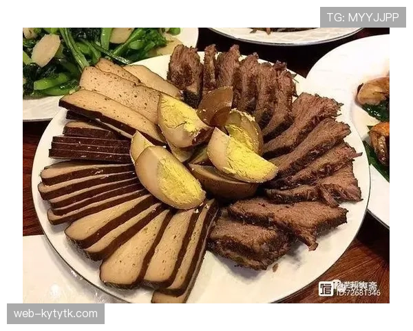 柳雅慧训练完直接拎爱马仕去吃宵夜，这日子谁顶得住